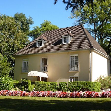 Chateau De Rigny منتون - سانت - برنارد المظهر الخارجي الصورة