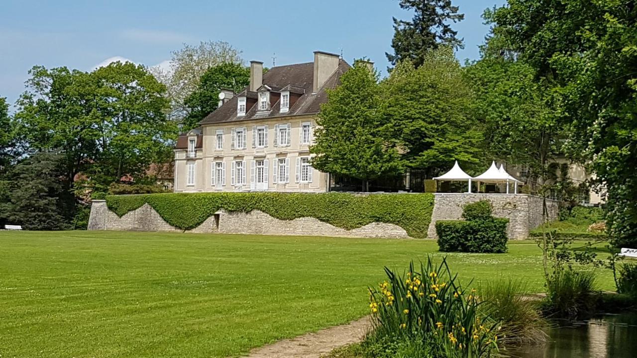 Chateau De Rigny منتون - سانت - برنارد المظهر الخارجي الصورة